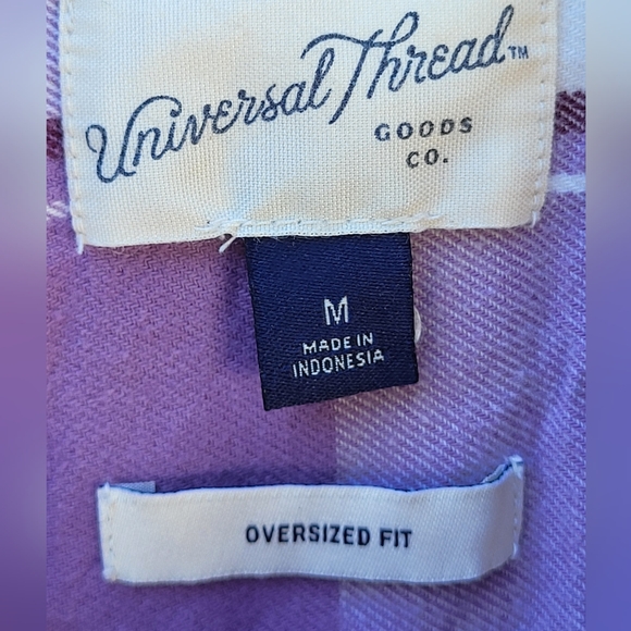 Universal Thread Purple White Plaid Oversized Flannel Button Down Shirt - Size M - Picture 3 of 6